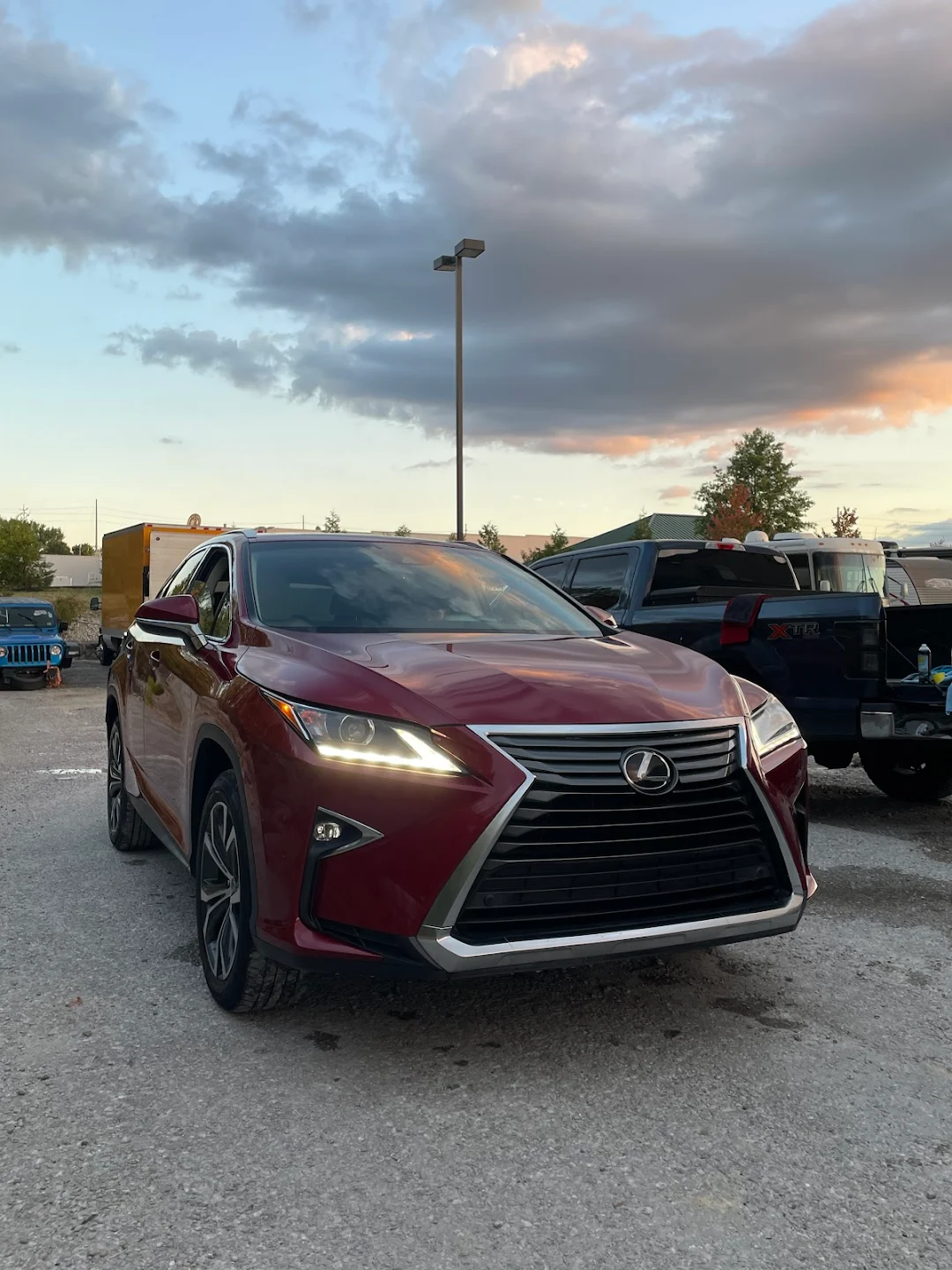 Professional car detailing - Exterior wash and polish
